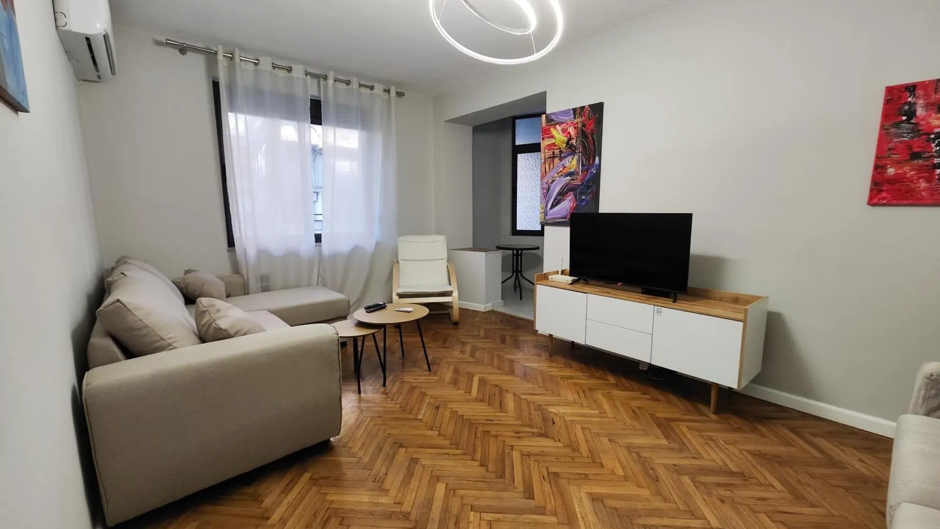 Illyrian Downtown Apartament Tirana 0*,  Albanie